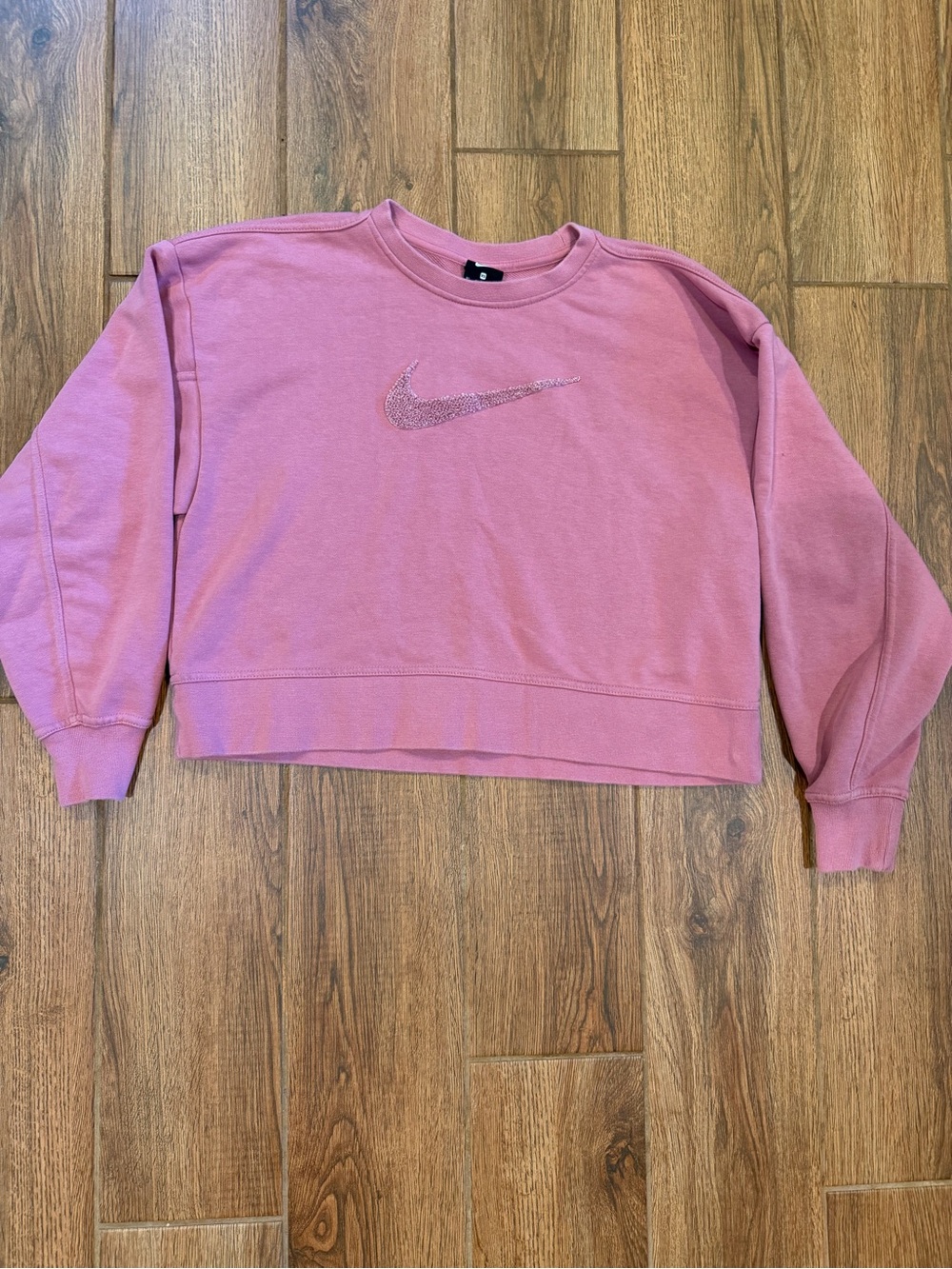 Nike Swoosh Cropped Pink Crewneck Sweatshirt / women’s XS